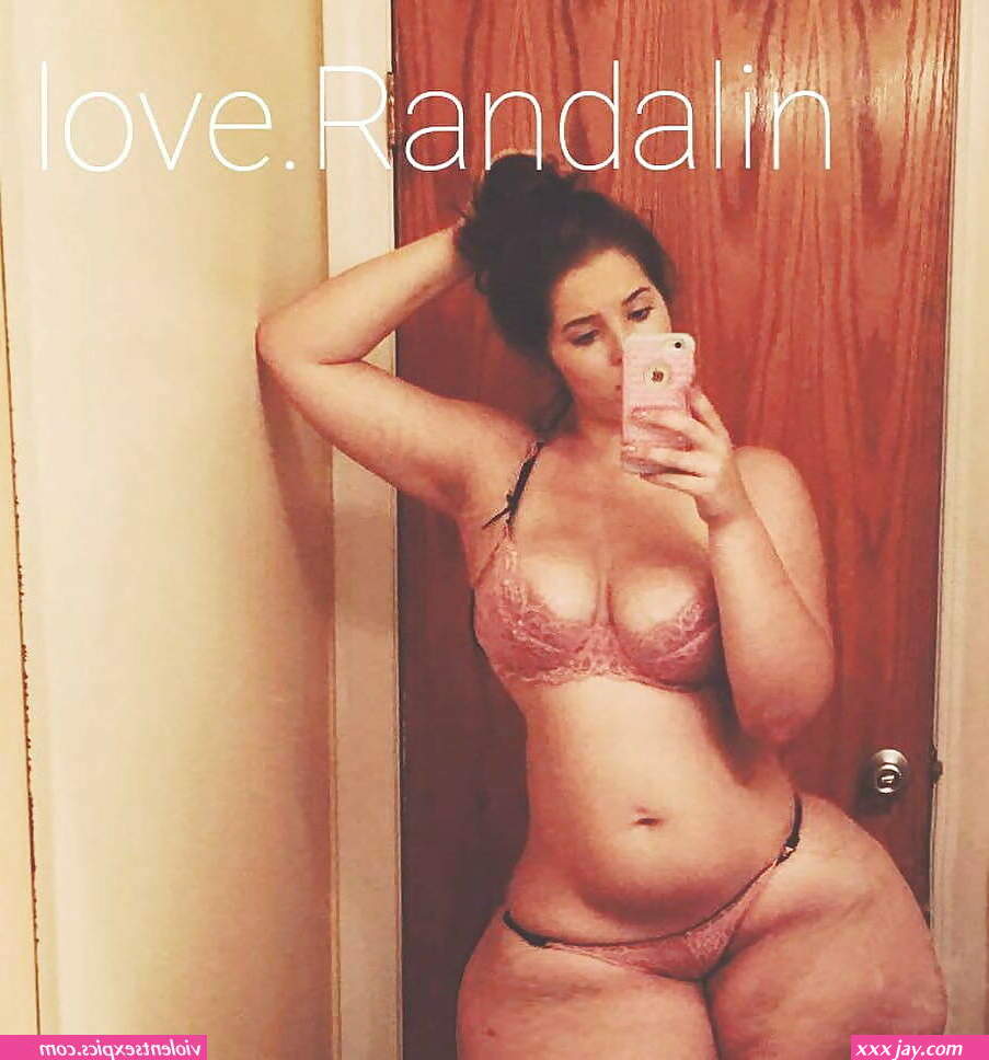 love randalin booty nude