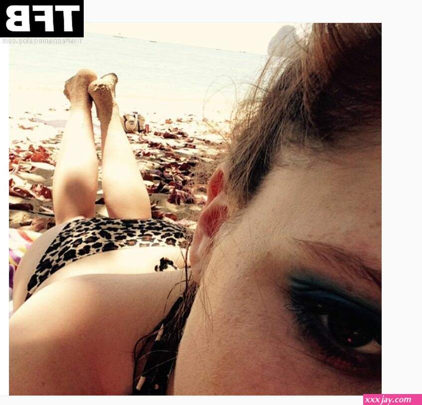 jella haase sexy pics
