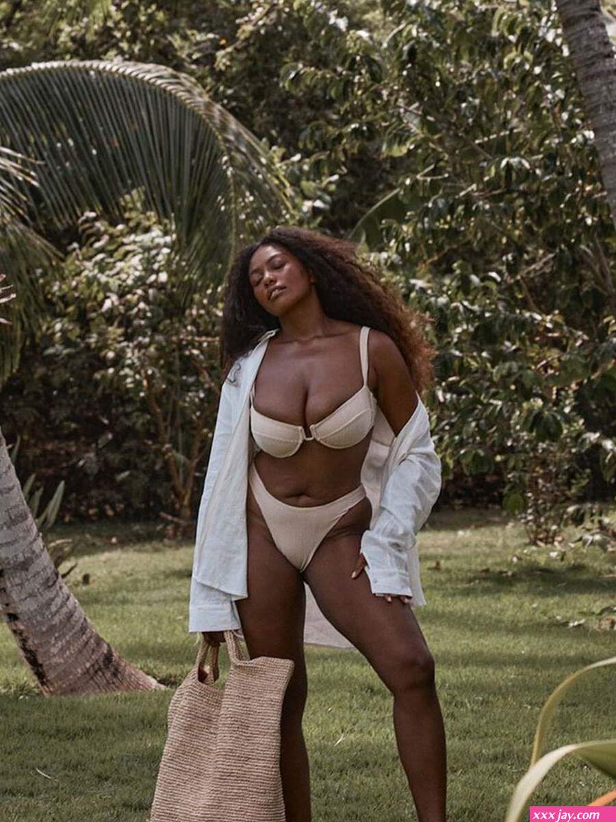 Huge Tits Bikini Retro - big tits vintage bikini - XxxJay