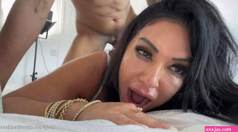 OnlyFans Monica Santhiago mds & Dredd 1080p #anal #bigass #bigtits #hardcore link-> https://streamhub.to/9qdg39wct6ao (Onlyfans And