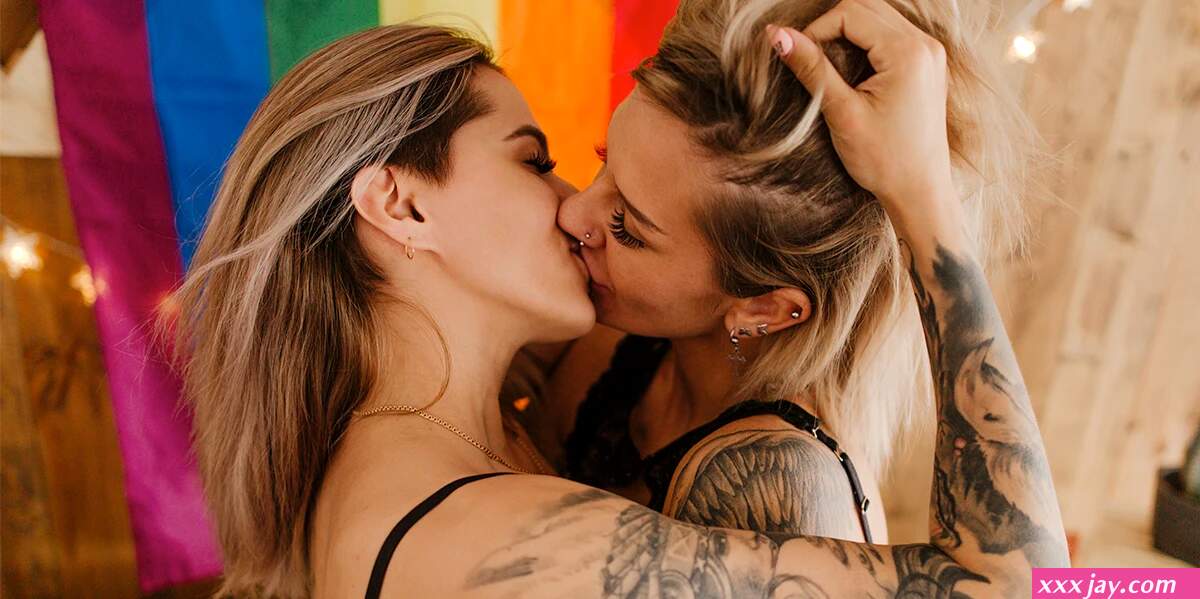 10 Sexy Lesbian Erotica Sex Stories To Turn You On