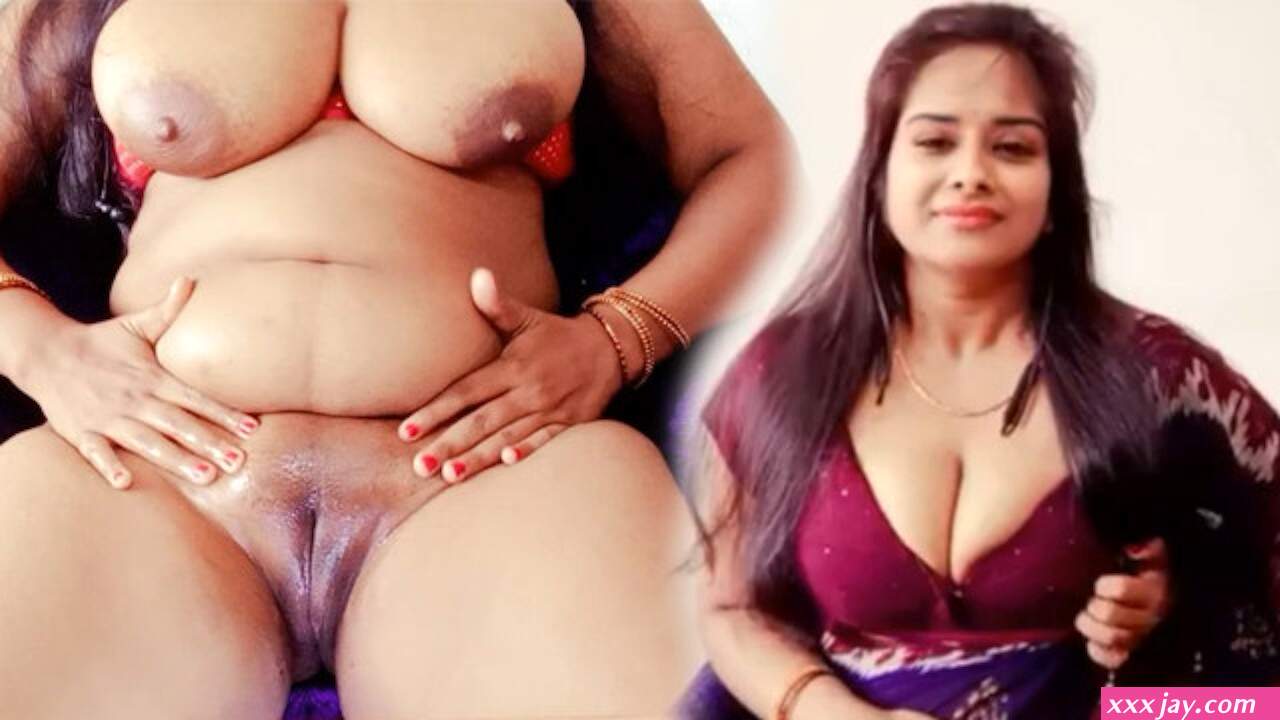 Desi Step Sister Arya Showing Full Naked Body to Step Brothers Close Friend- Clear Hindi Video Call