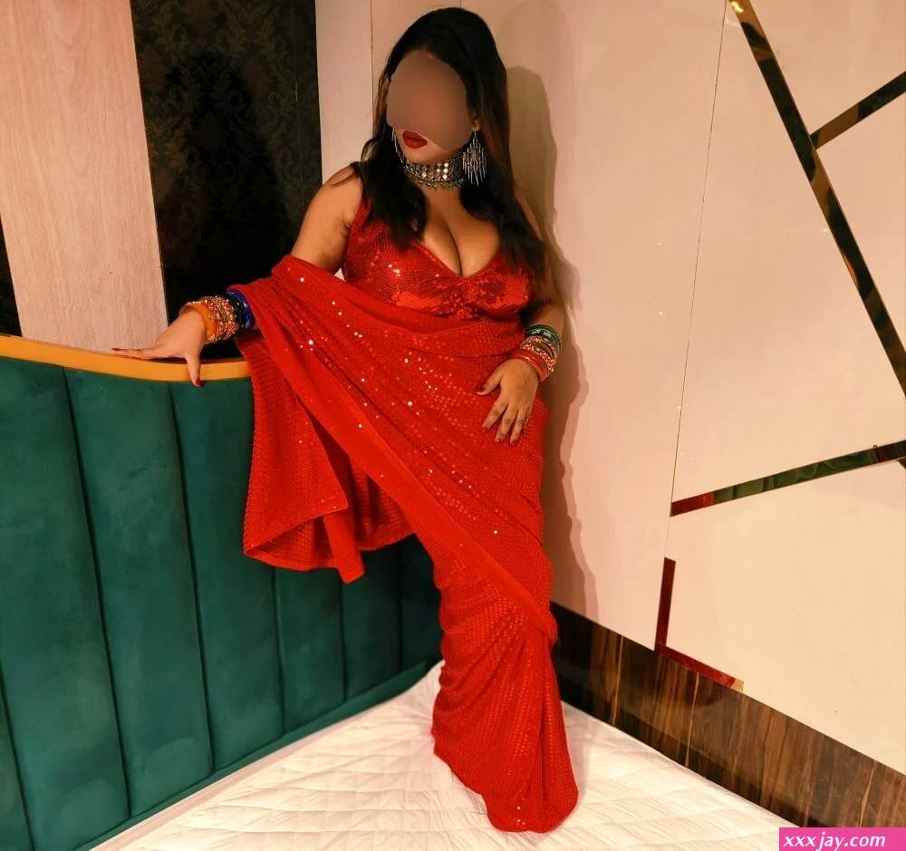 IndianLisa Cam Model: Free Live Sex Show Chat