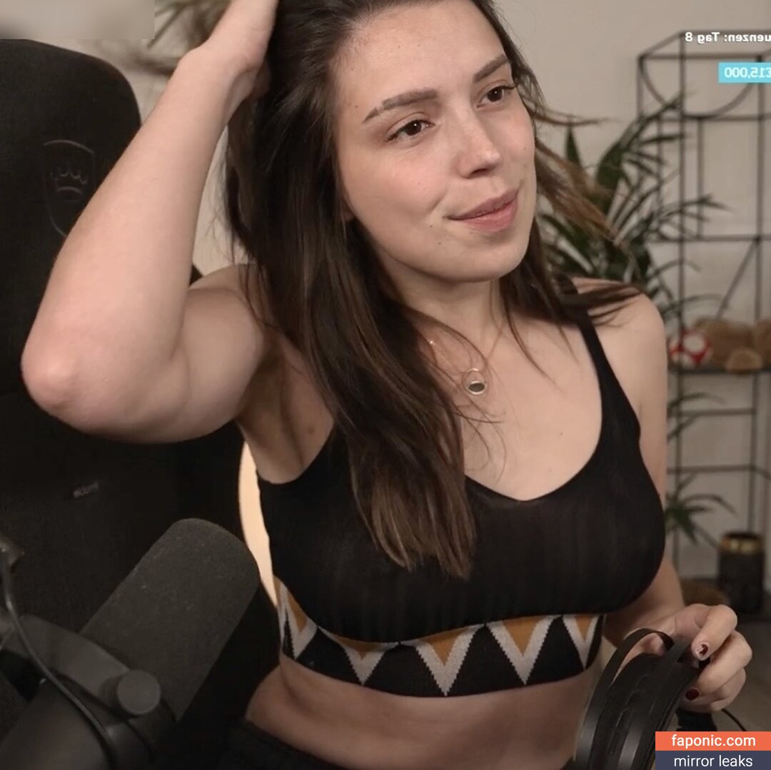 Pia aka Shurjoka Nude Leaks OnlyFans