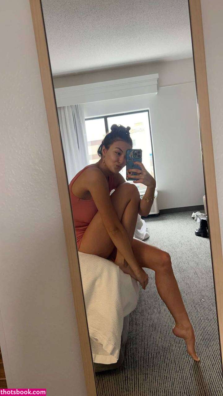 Rachel Michelle Beautyandbrainswithatwist Nude OnlyFans Photos 12
