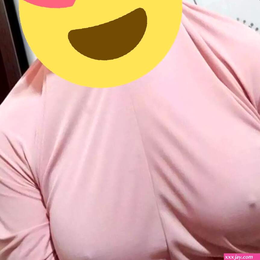 No bra day 13-11-2021