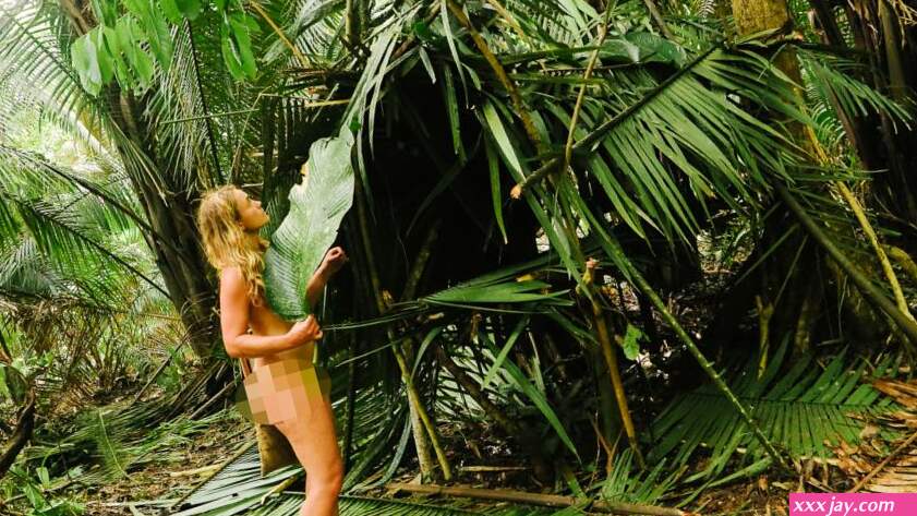 Naked and Afraid: Alone