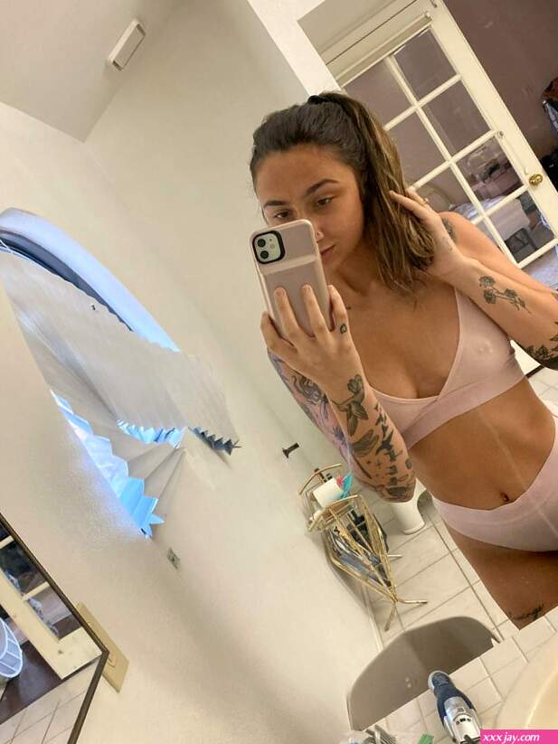 ninanovaxoxo Nude Leaked OnlyFans
