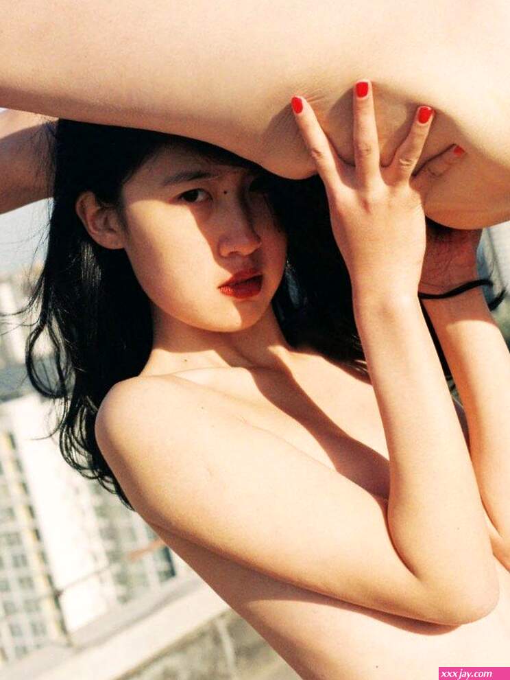 Ren Hang: Death of Chinas hotshot erotic photographer