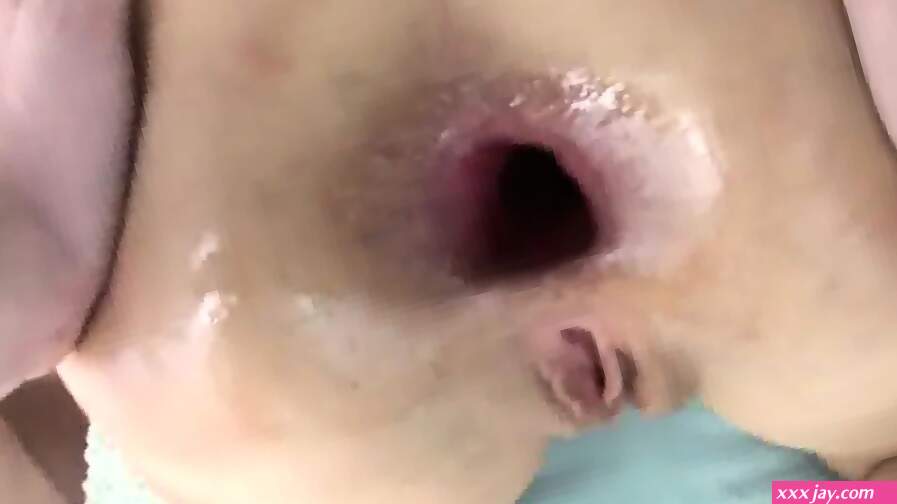 Breathtaking Honey Displays Huge Ass And Gets Butt Hole Fucked