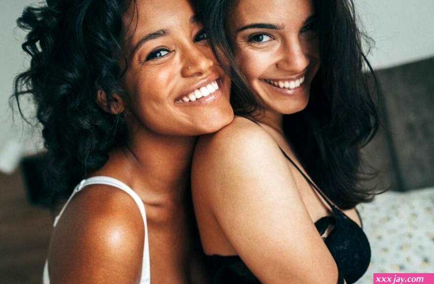 The 25 Best Lesbian Onlyfans Creators To Follow What Youll Get From Them!