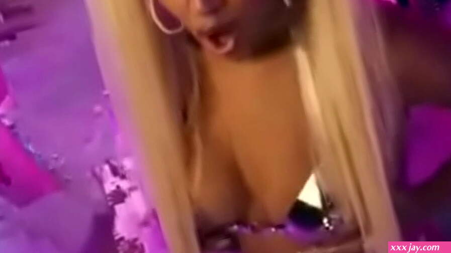 Doja Cat Twerking