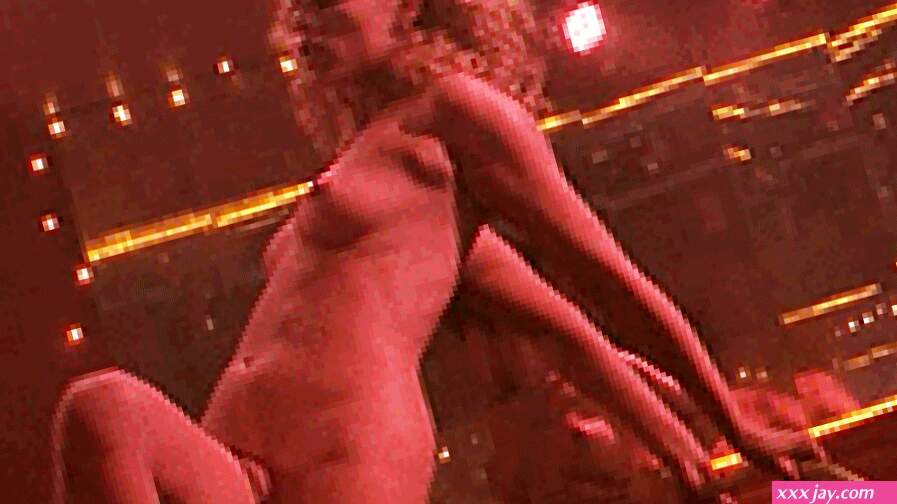 Elizabeth Berkley stepping up naked lap dance in Showgirls