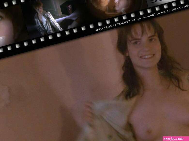 Jennifer Jason Leigh nude