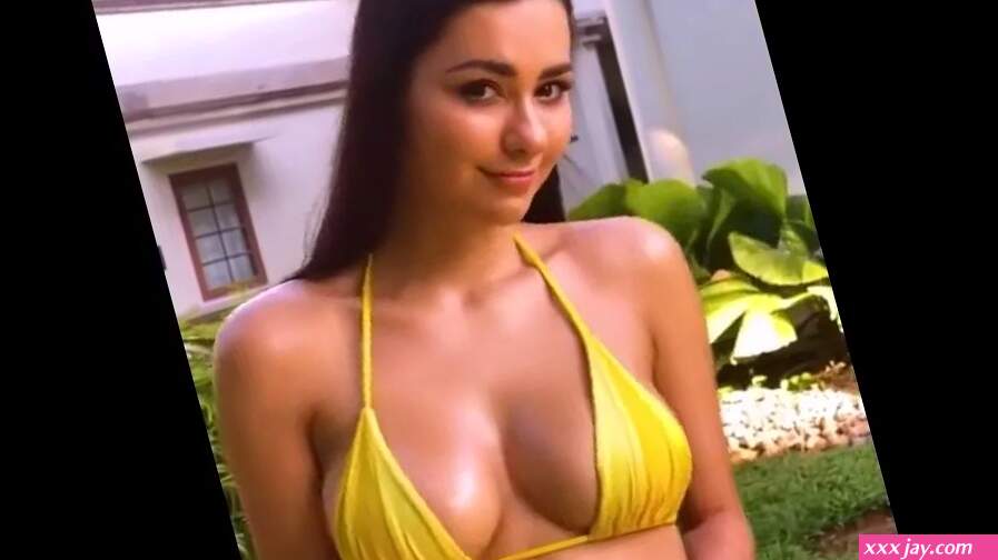Katelyn Runck Videos