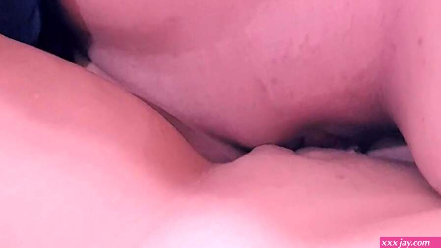 Lesbian scissors rubbing pussies with a friend and getting an orgasm homemade porn