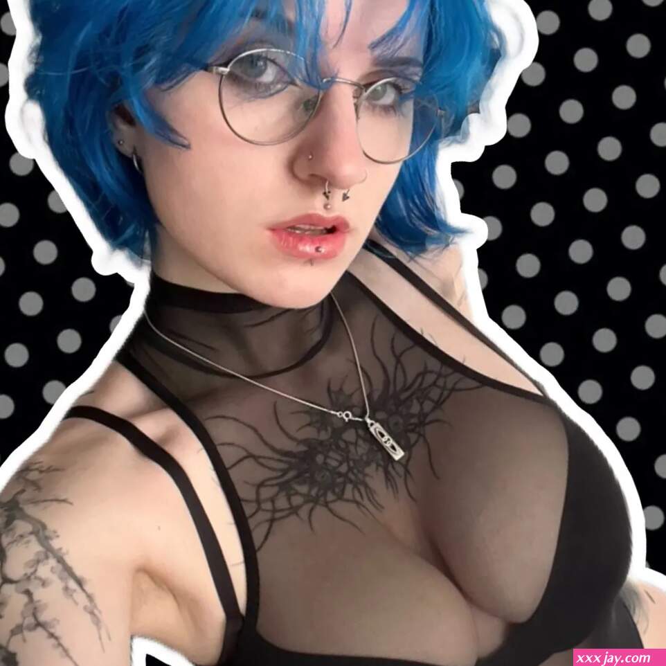 lyracr0w0-vip OnlyFans