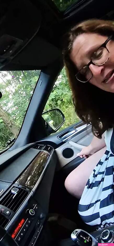 Mature En Voiture Porn Videos