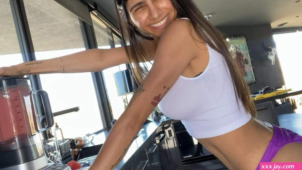 Mia Khalifa Bikini Modeling Outtakes Video Leaked