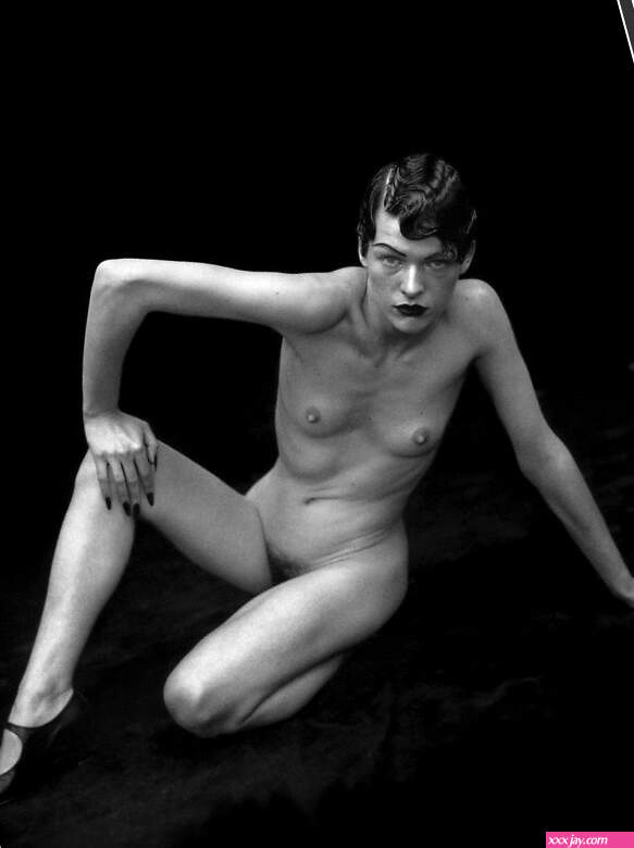 Milla Jovovich MillaJovovich Nude Leaked OnlyFans