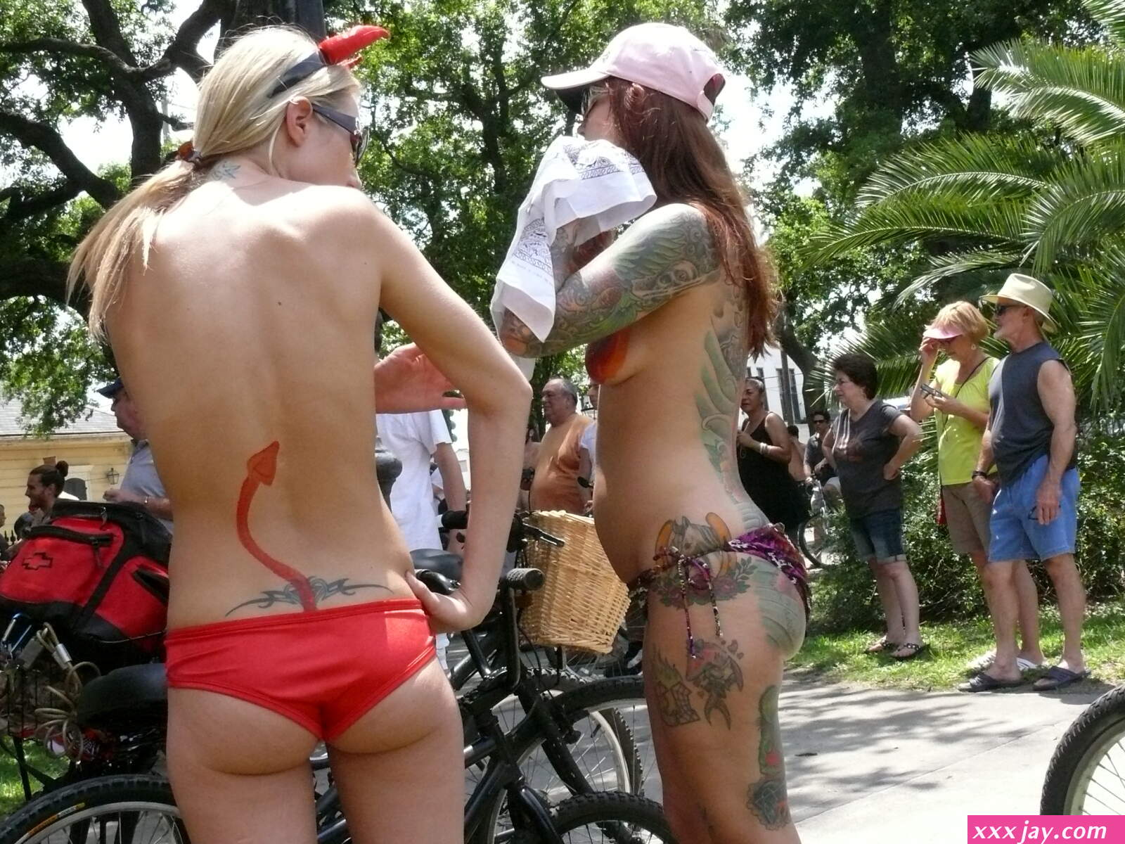 Naked Bike Ride 2WNBR 2010
