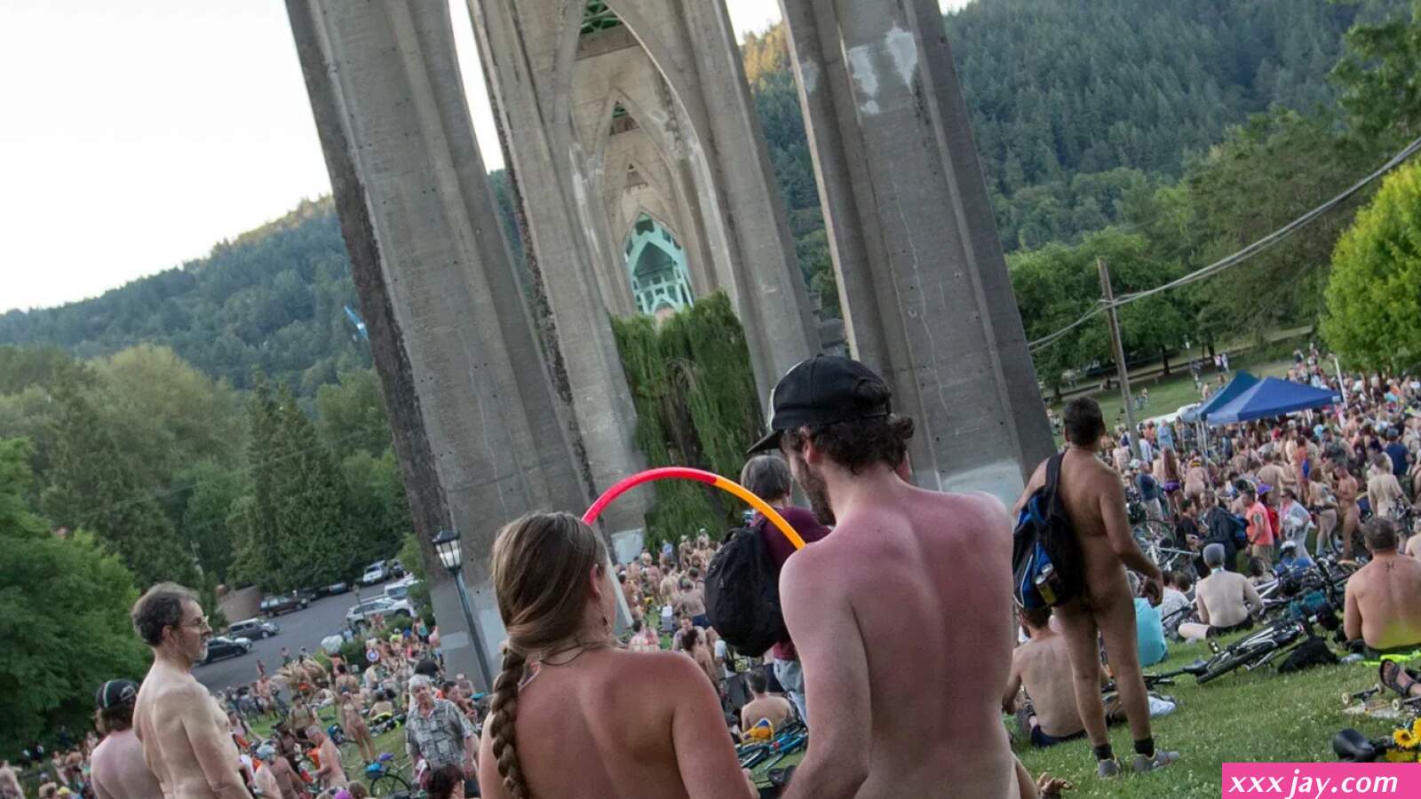 Portland protesters plan naked bike ride against troop deployment
