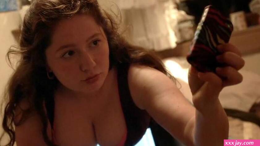 Emma Kenney nude pics page