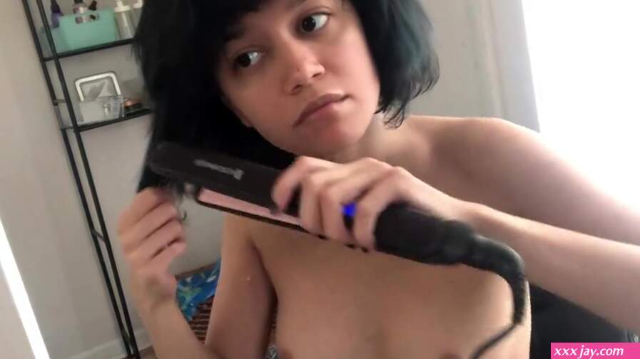 Angelica Topless AngelicaSlabyrinth Hair Straightening Leaked Video 4