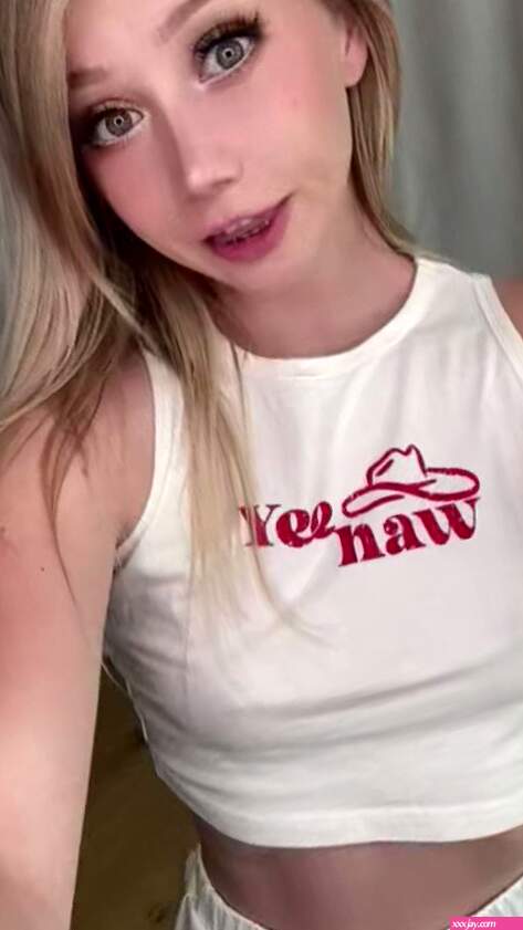 Bella Lynns Video on X