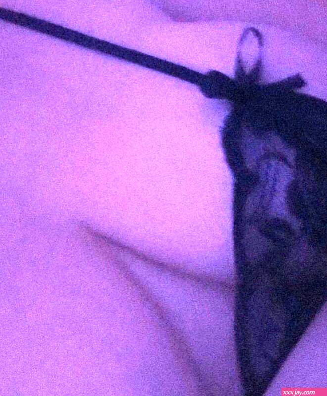 for tonight only I will be doing a 50 discount on only fans retweet when subscribed and I will private message you an extra gift