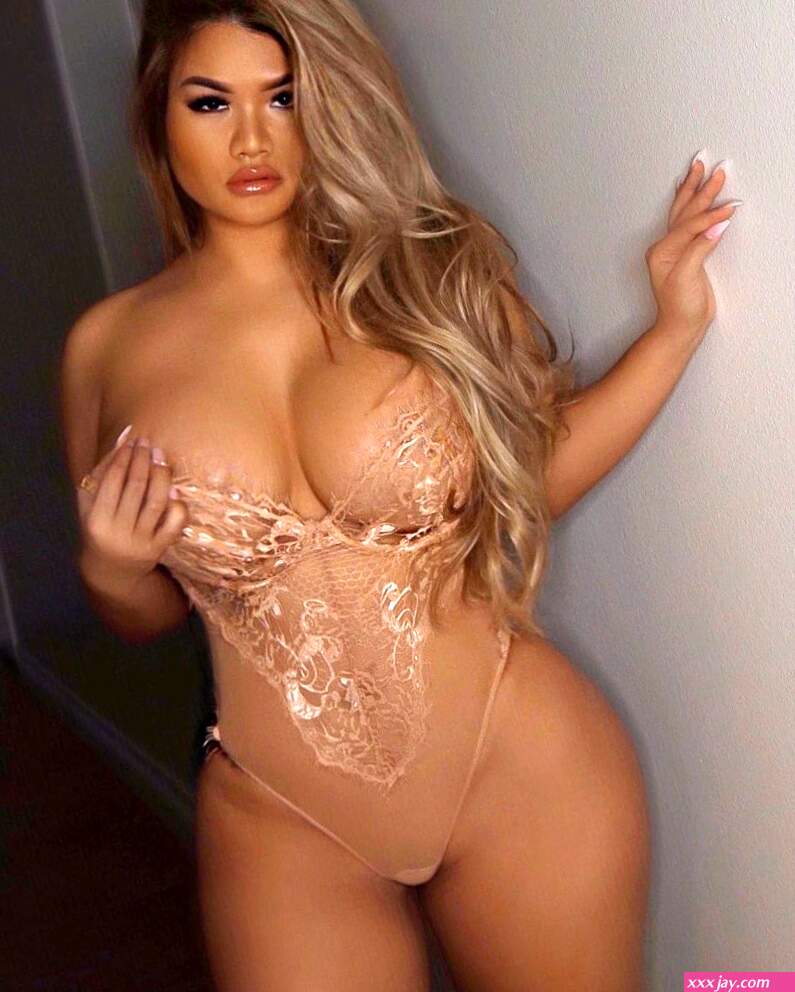Top Asian OnlyFans Girls to Follow: Part 1