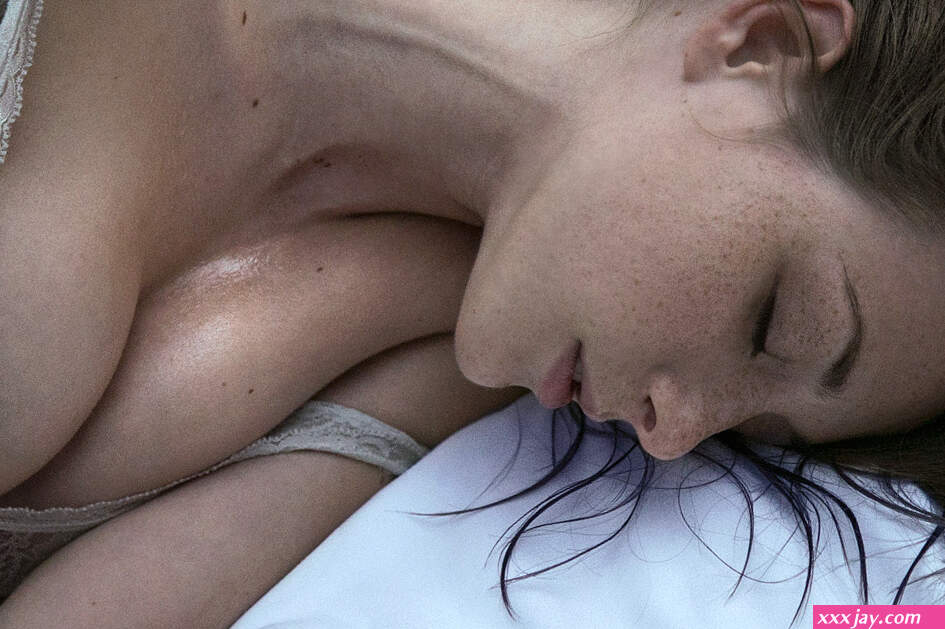 Sleeping Beauty Porn Pic