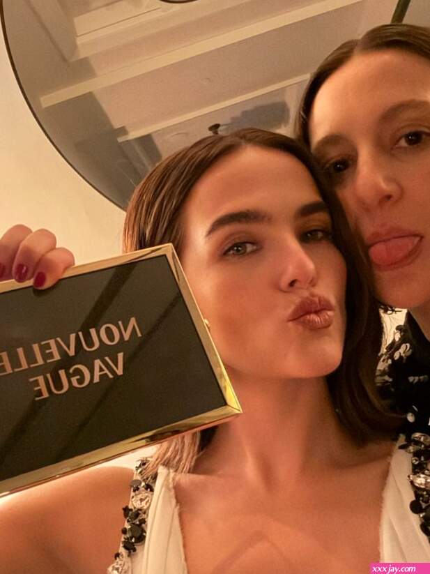 Zoey Deutch zoeydeutch Nude Leaked OnlyFans