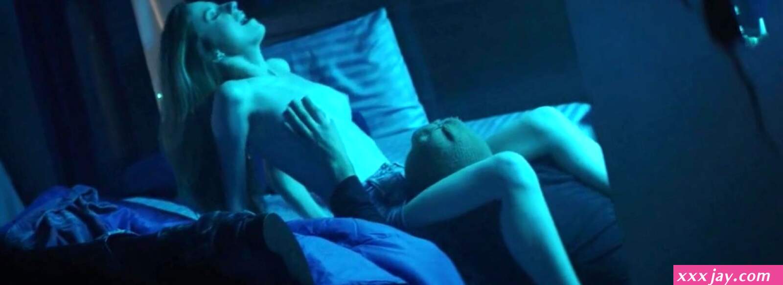 Zoe Kravitz Zoey Deutch nude in Vincent N Roxxy 2016