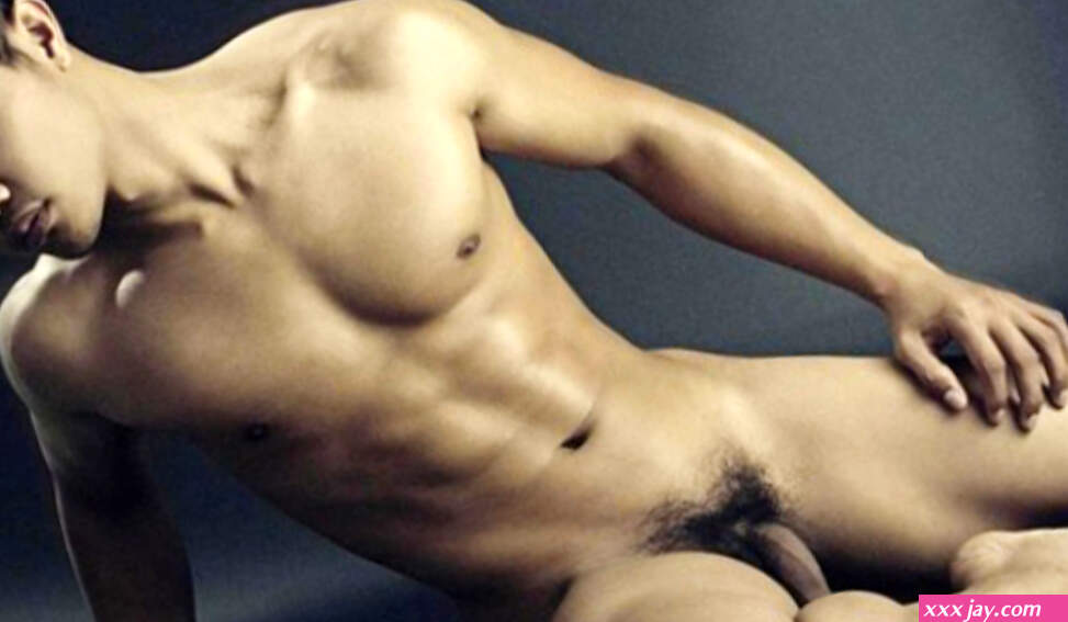 Unashamed nude Asian hunks -NSFW-