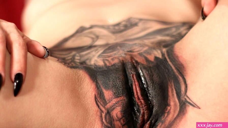 Tattooed Babe Marie Bossette Pussy Tattoo Session 3